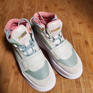 Puma hightops